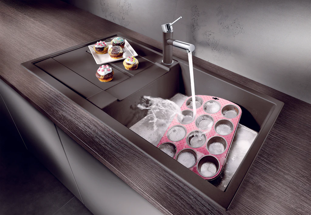 DSfb663e21 613a 4e6a a8b3 TAPS DEPOT.LTD