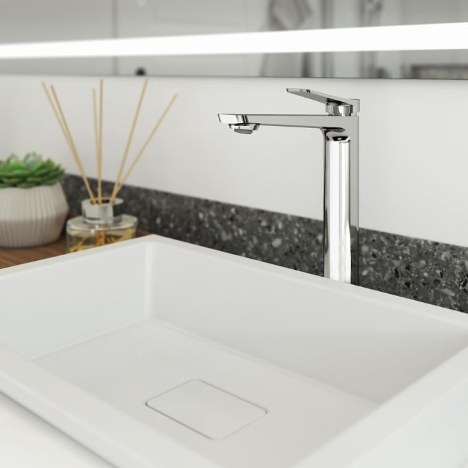 amb_bf1912-110_closeup_mono_tall