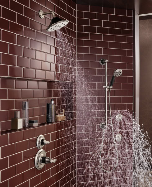 ROOK_MEDIUM_FLOW_CUSTOM_SHOWER_T60261-NKBL_T60961-NKBL_88761-NKBL_T84613-NK_SH84103-NK_WATER_02_WEB