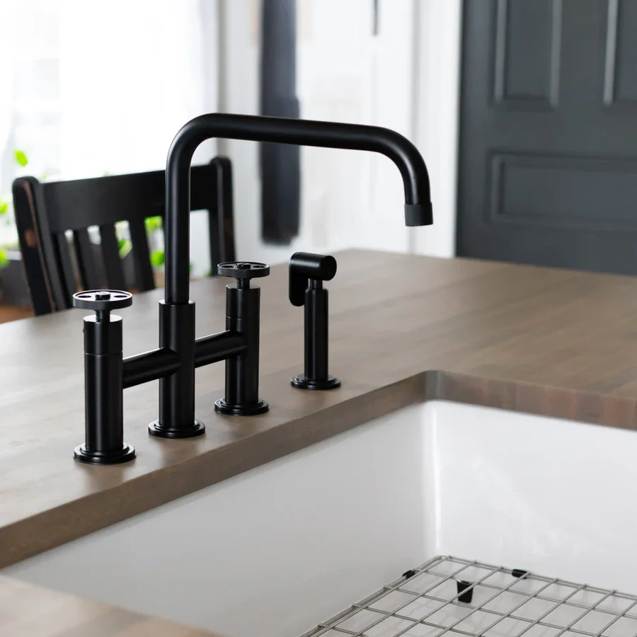 MONTI TAPS DEPOT.LTD