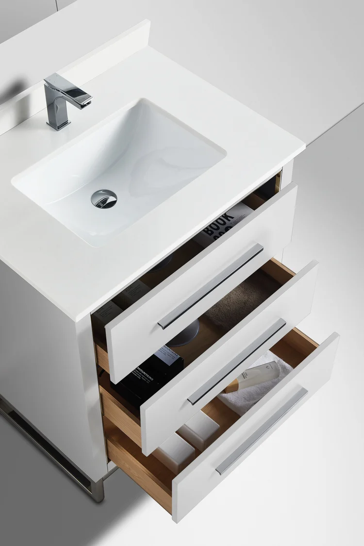 Windsor+White+Chrome+2